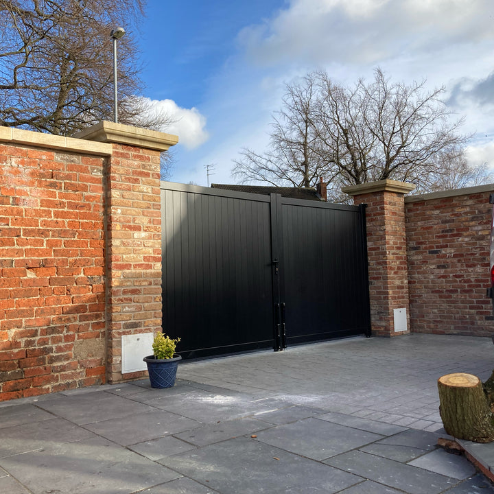 Vertical Solid Infill Aluminium Driveway Gates