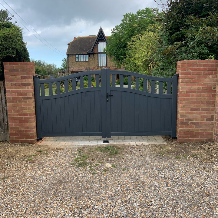 Bell-Curved Vertical Infill Partial-Privacy Driveway Gates