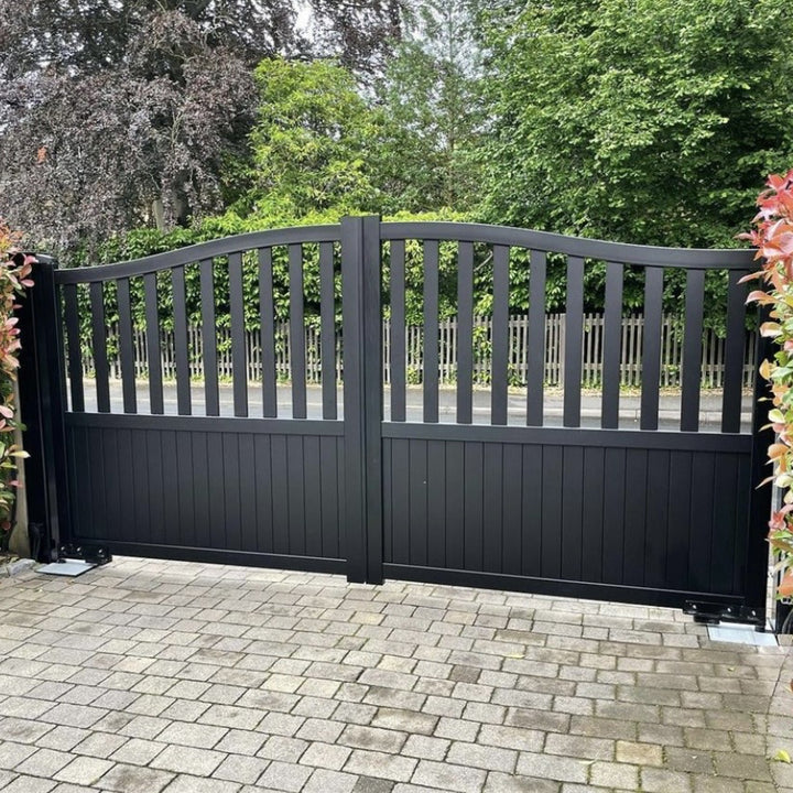 Bell-Curved Centre-Open Partial-Privacy Driveway Gates