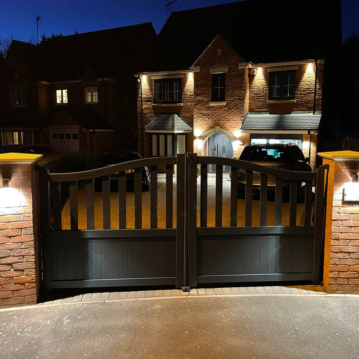 Bell-Curved Centre-Open Partial-Privacy Driveway Gates